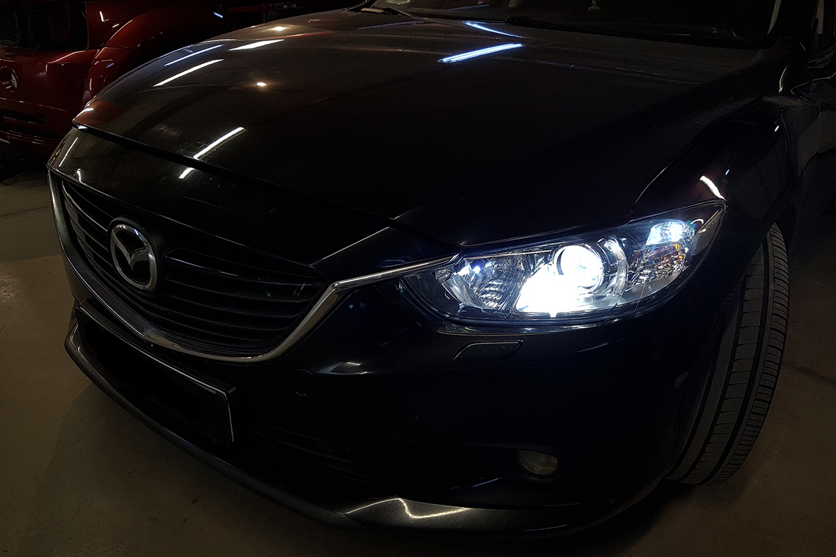 Mazda 6 gh Замена штатных линз на яркие светодиодные BI-LED модули AOZOOM A3 MAX